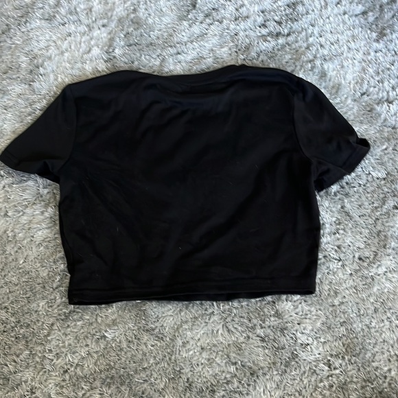 Black crop top - Picture 2 of 2
